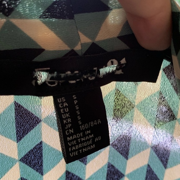 Retro inspired button up shift dress w neck tie - Picture 13 of 16